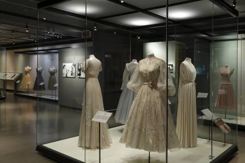 «De Philadelphie à Monaco: Grace Kelly – Au-delà de l’icône» au Musée McCord