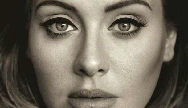 «25» de l’auteure-compositrice-interprète britannique Adele