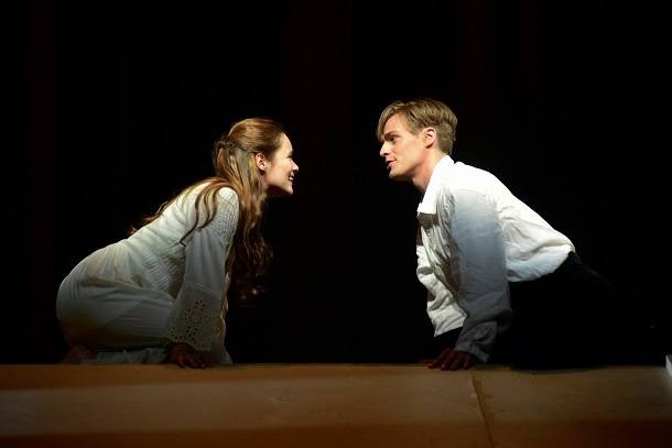 «Roméo et Juliette», dans une mise en scène de Serge Denoncourt, au TNM
