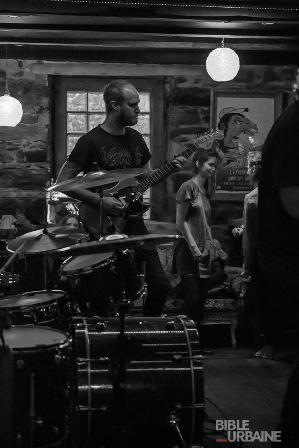 Les punk rockeurs de The Smith Street Band avec Astronautalis à l’Esco de Montréal