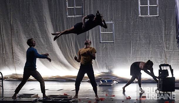 31 photos de «Fen[^]tre» du Cirque Les Improbables au Théâtre Outremont
