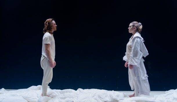 «Déterrer les os» dans une adaptation scénique de Gabrielle Lessard au Centre du Théâtre d’Aujourd’hui