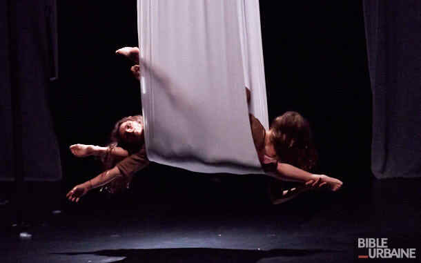«SisterS» des 7 doigts à Montréal Complètement Cirque: une ébauche à roder