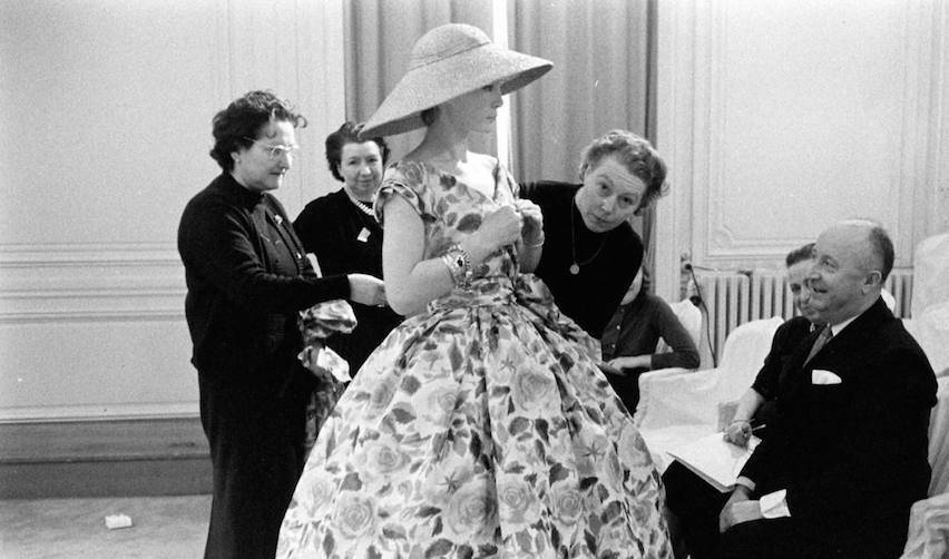 «Créateur d’influences»: le couturier Christian Dior et les fleurs [Partie I]