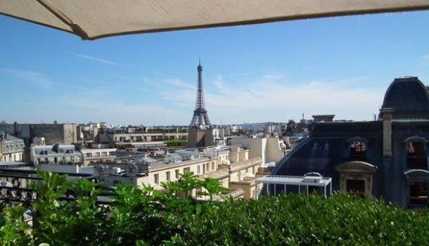 3 locations de rooftops parisiens à découvrir