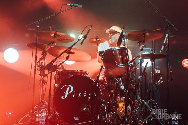 Weezer et Pixies au Centre Bell: un concert généreux pour les nostalgiques