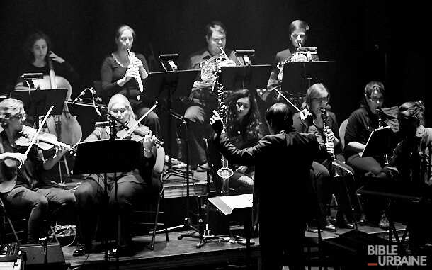 Un concert qui fait du bien à l’âme: Dear Criminals avec un orchestre de chambre au Gesù