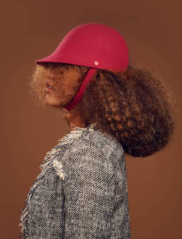 «En vogue avec…» Camille Côté, une jeune créatrice de chapeaux en pleine ascension