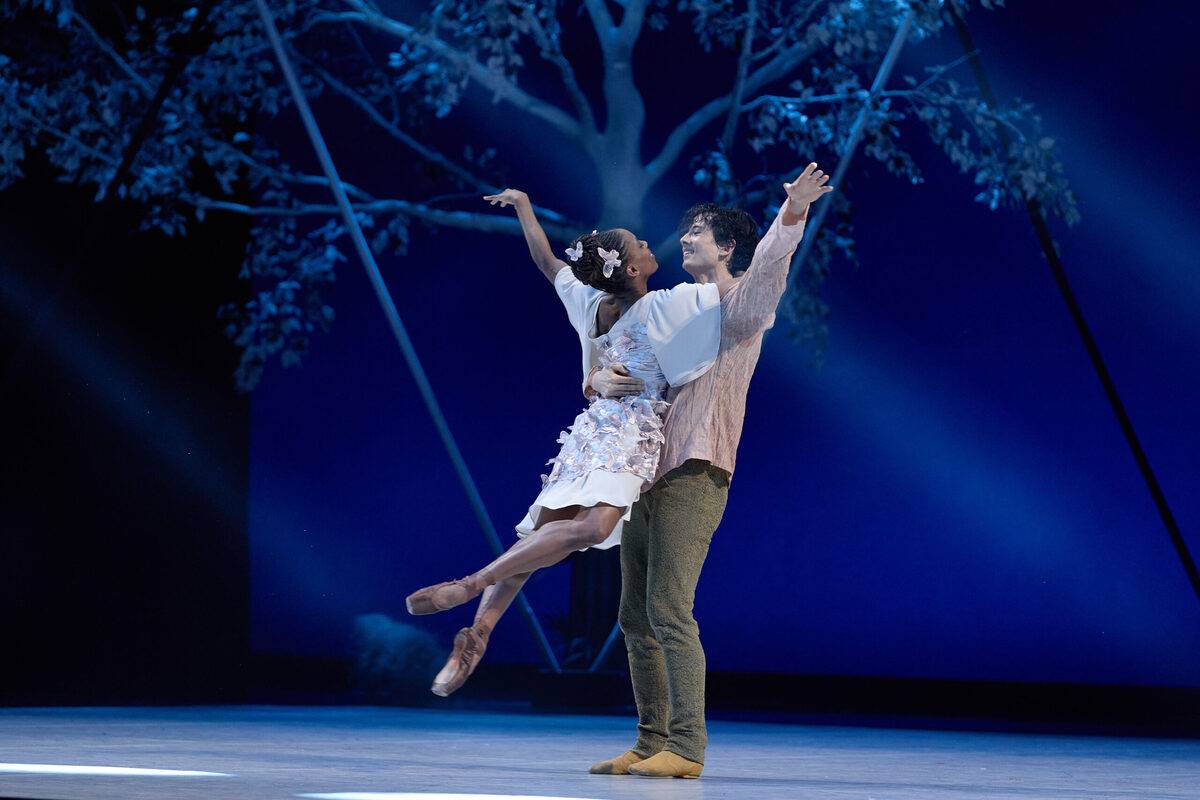 «Roméo et Juliette» à la Place des Arts: un spectacle romantique et tragique des Grands Ballets