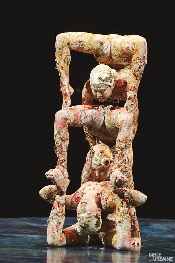 «Kooza» du Cirque du Soleil sous le Grand Chapiteau du Quai Jacques-Cartier