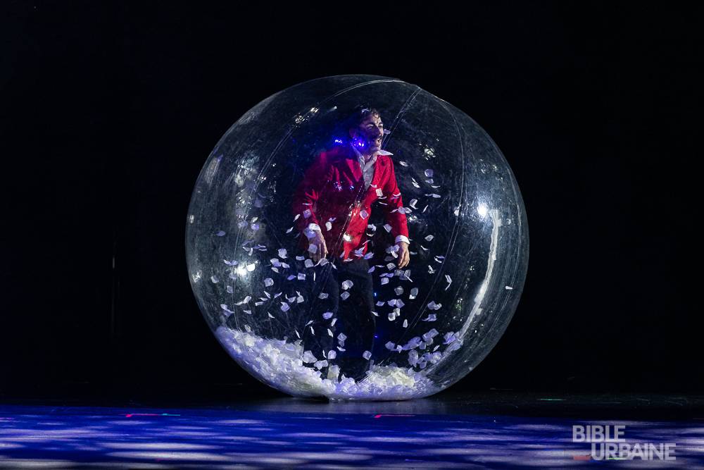 «Guy! Guy! Guy!», le spectacle hommage à Guy Lafleur présenté par le Cirque du Soleil en 71 photos