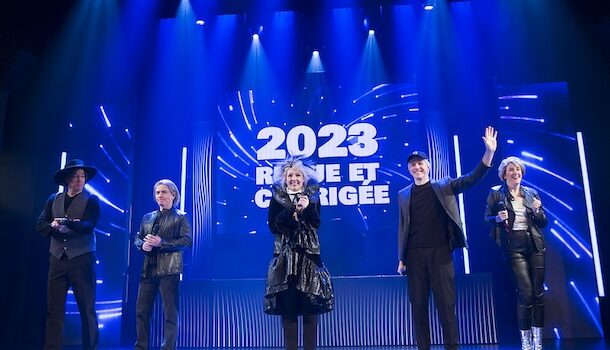 «2023 revue et corrigée» au Théâtre du Rideau Vert: un coup de maître!
