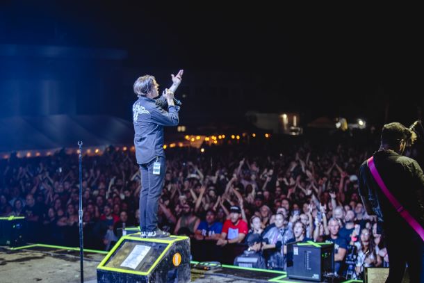 Billy Talent a littéralement mis le feu à la scène du Festival Générations de Nicolet