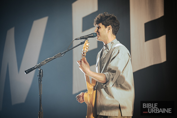 Vampire-Weekend-Place-Bell-Bible-Urbaine-3