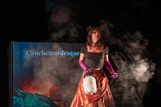 «Découronné∙e∙s», mettant en vedette Caroline Bélisle et Xenia Gould, au Théâtre Périscope