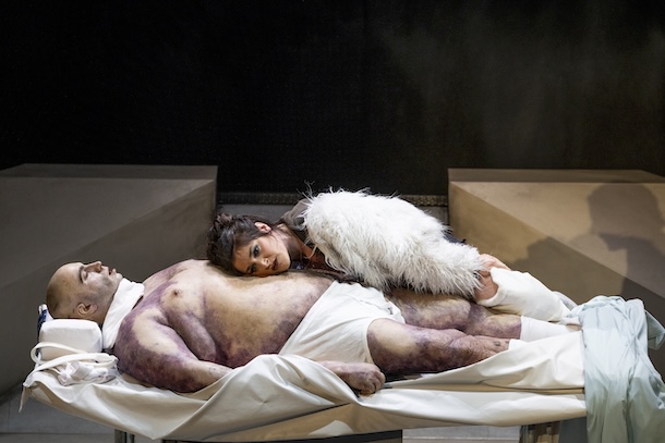 «Helgi» de Tyrfingur Tyrfingsson, dans une mise en scène de Marie-Ève Milot, au Théâtre de Quat’Sous