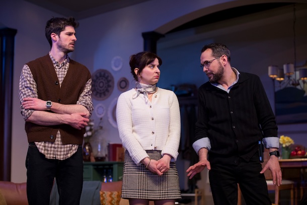 «Chers parents», une comédie mordante et captivante à l&rsquo;affiche du Théâtre du Rideau Vert jusqu’au 1er juin