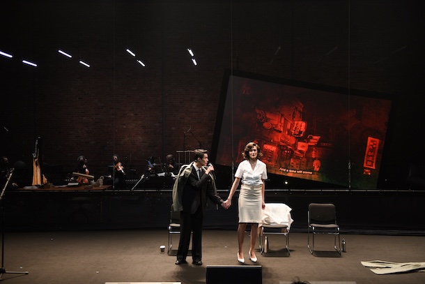«Hiroshima mon amour» à l&rsquo;Usine C: amour, mort et lenteur sur fond musical