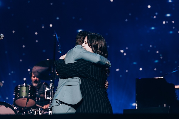 Un vendredi à Osheaga 2025 avec The Struts, FINNEAS, Dominic Fike, Glass Animals et The Killers