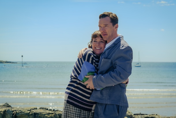 «The Roses» de Jay Roach: une réadaptation divertissante qui vaut le déplacement