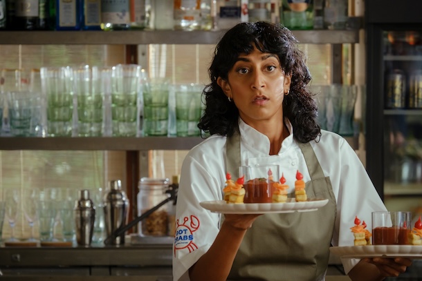 «The Roses» de Jay Roach: une réadaptation divertissante qui vaut le déplacement