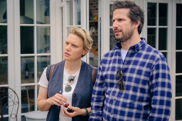 «The Roses» de Jay Roach: une réadaptation divertissante qui vaut le déplacement