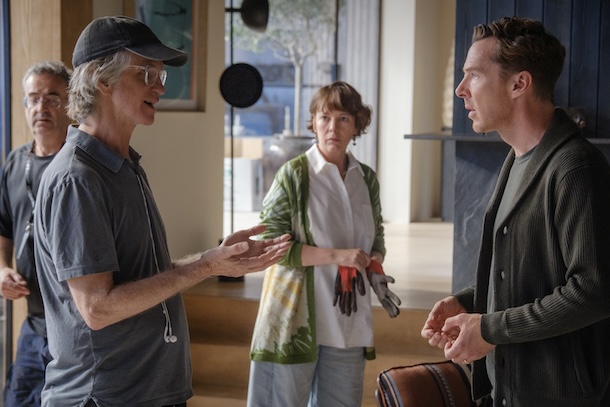 «The Roses» de Jay Roach: une réadaptation divertissante qui vaut le déplacement