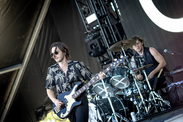Un vendredi à Osheaga 2025 avec The Struts, FINNEAS, Dominic Fike, Glass Animals et The Killers