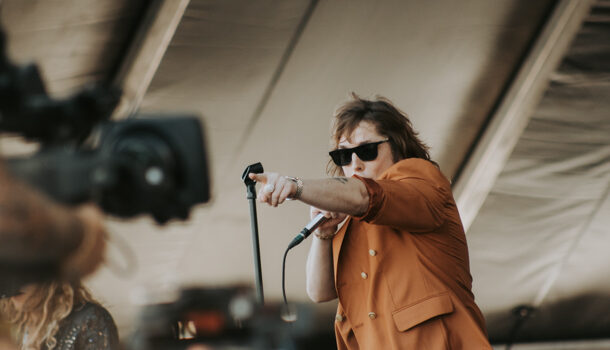 Un vendredi à Osheaga 2025 avec The Struts, FINNEAS, Dominic Fike, Glass Animals et The Killers