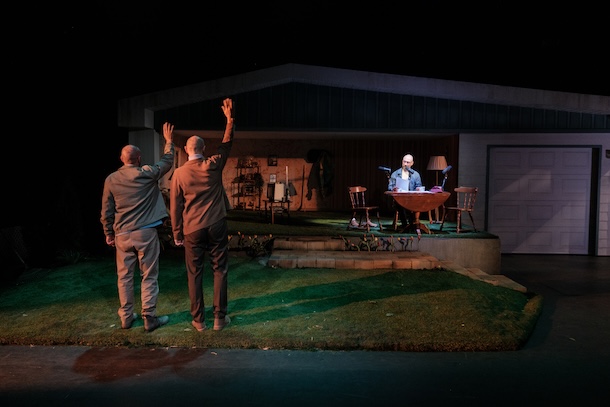 «Rue Duplessis, ma petite noirceur» de Jean-Philippe Pleau chez Duceppe: faire œuvre utile