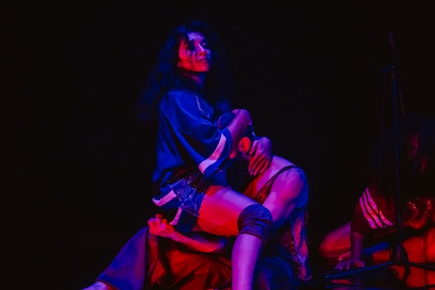 Critique-l-amour-ou-rien-MAYDAY-Theatre-Trident-05