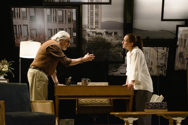 Critique-piece-JOB-Theatre-Periscope-02