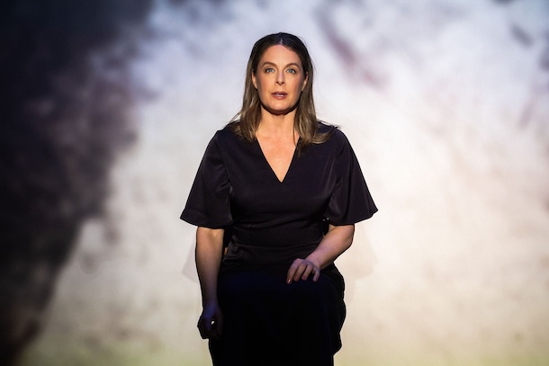 Critique-Passion-simple-Annie-Ernaux-Theatre-de-QuatSous